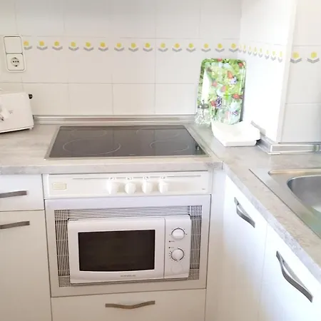 2 Bedrooms With Shared Pool Furnished Garden And Wifi At 1 Km Away From The Beach *