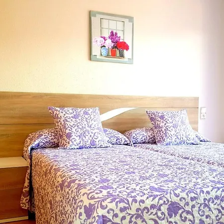 2 Bedrooms With Shared Pool Furnished Garden And Wifi At 1 Km Away From The Beach *
